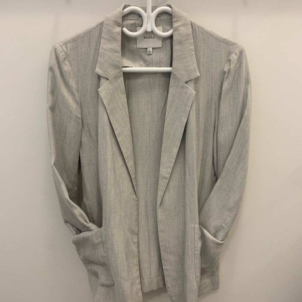 Aritzia Talula Blazer Size 4